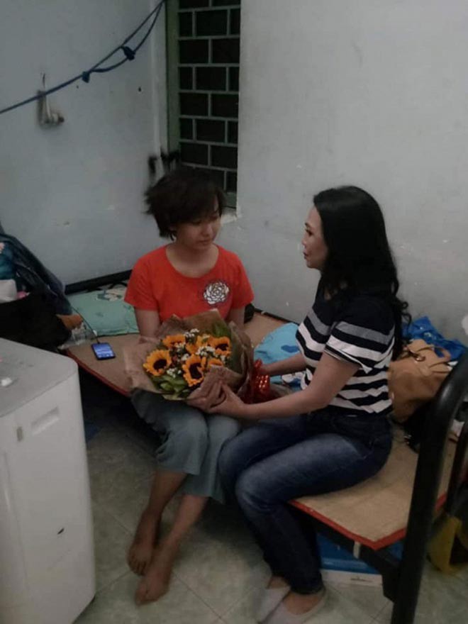 Nữ diễn viên Thúy Anh bị xuất huyết não, liệt nửa người sau khi sinh con