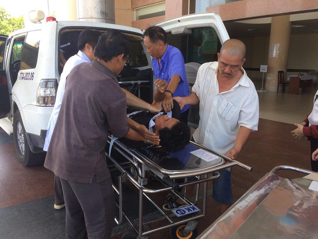 Ám ảnh cảnh người bị đâm nằm la liệt khi ô tô điên biển tứ quý lao vào đám tang