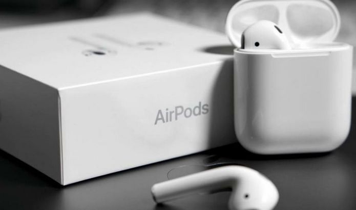 AirPods fake ngày càng giống AirPods thật AirPods fake ngày càng giống AirPods thật