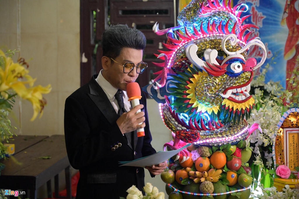 Phương Thanh, Minh Nhí rơi nước mắt giây phút tiễn đưa Anh Vũ