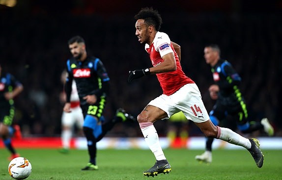 Arsenal 2-0 Napoli: Ramsey lập công, Arsenal tiếp tục thăng hoa tại Emirates