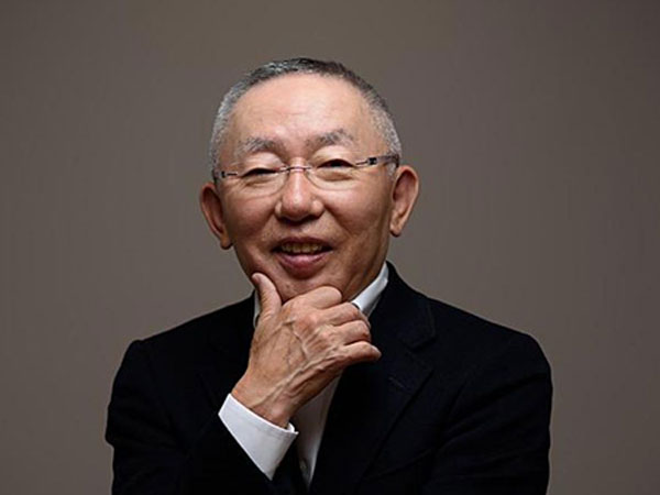 Ông chủ Uniqlo giàu nhất Nhật Bản