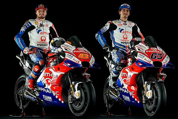 Lamborghini hào phóng tặng siêu xe cho 2 tay đua Moto GP