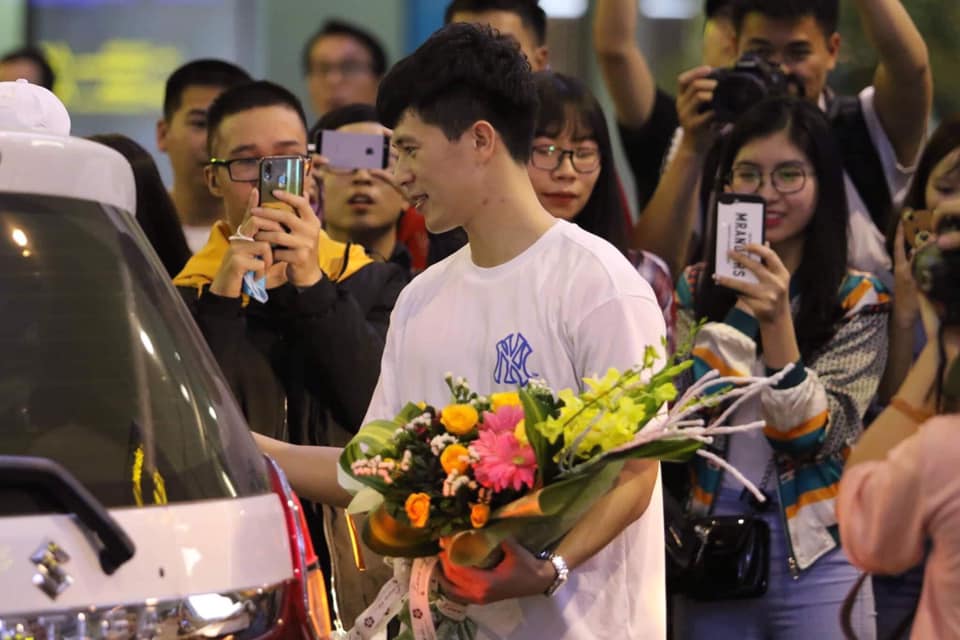 Trần Đình Trọng: ‘Nếu không đá bóng chắc sẽ thành nông dân đi làm ruộng’