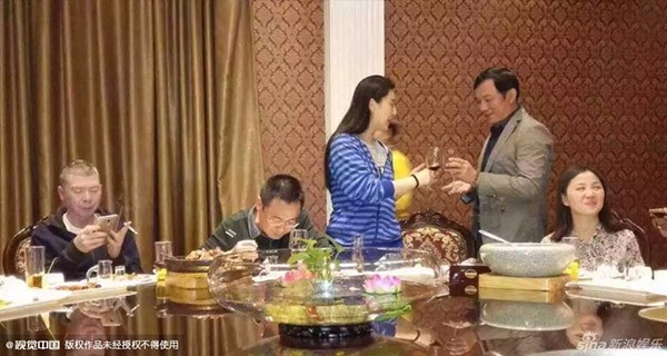 Bị tung tin ngủ với Phùng Tiểu Cương, cướp vai diễn của đồng nghiệp, Phạm Băng Băng xử lý như thế nào?