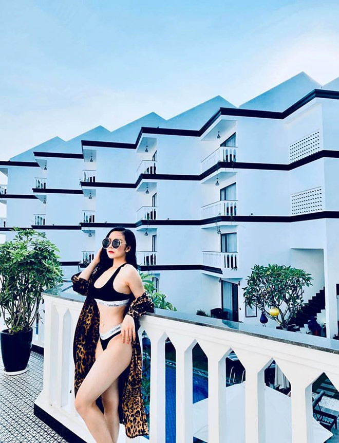 Cuộc sống sang chảnh chuẩn rich kid của hot girl ngủ gật