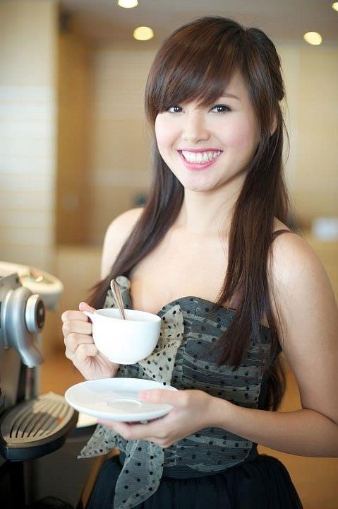 Các hot girl đời đầu thay đổi thế nào sau hơn 10 năm nổi tiếng