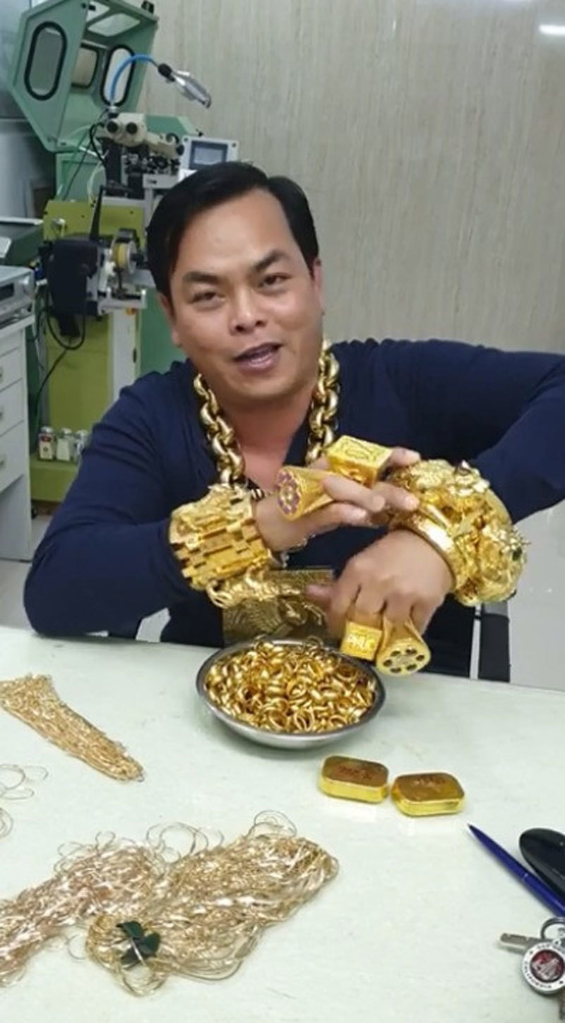 Ngã ngửa với lò luyện vàng trong nhà Phúc XO