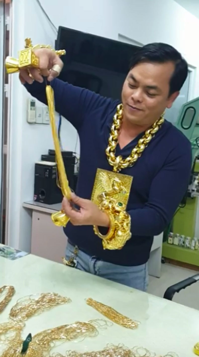 Ngã ngửa với lò luyện vàng trong nhà Phúc XO