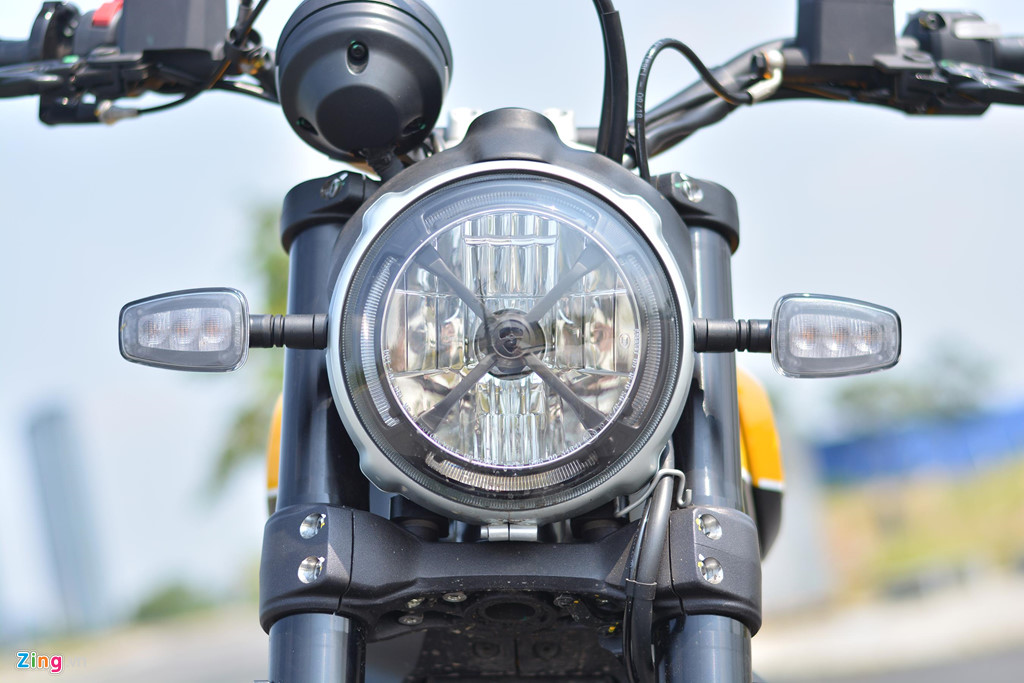 Chi tiết Ducati Scrambler Full Throttle 2019 giá gần 400 triệu đồng