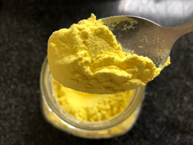 Dùng bột nghệ sai cách, nhiều người rước bệnh vào thân