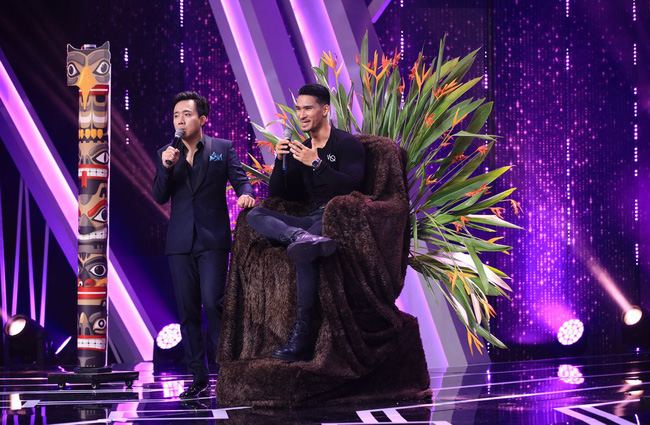 Người ấy là ai? mở màn quá đau tim: Cô gái chọn đúng chàng CEO độc thân duy nhất giữa một rừng sim tím Người ấy là ai? mở màn quá đau tim: Cô gái chọn đúng chàng CEO độc thân duy nhất giữa một rừng sim tím