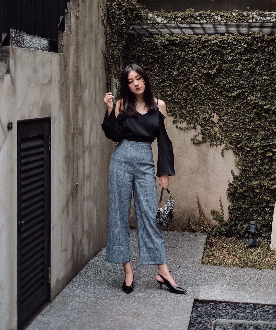 Thực sự tồn tại mẫu giày không chỉ giúp bạn thêm cao ráo, thanh mảnh mà còn sang lên rất nhiều