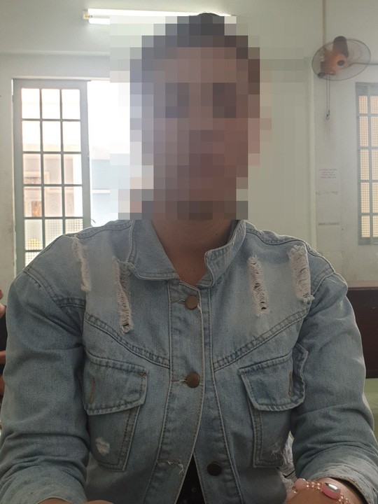 TPHCM: Mẹ nuôi bạo hành con gái 1 tuổi đến gãy chân, thương tích gần 60%