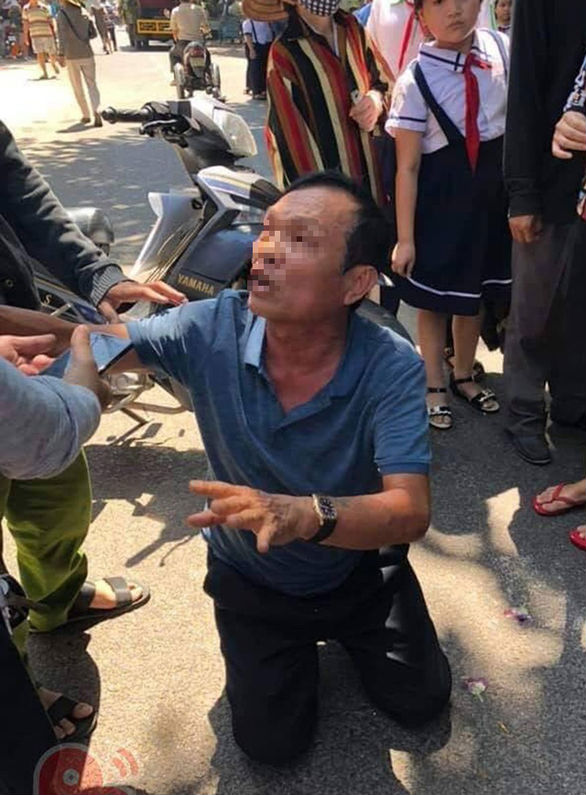 Lái xe Lexus tông đội đưa tang: Tôi chỉ uống 1 ly rượu ngâm trị bệnh