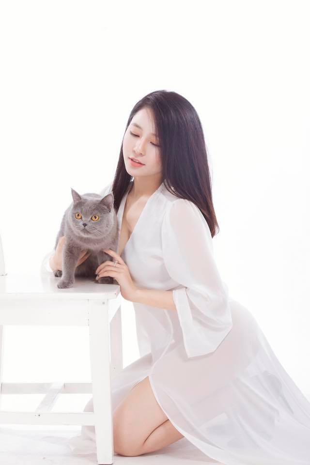 Hot girl Trâm Anh khẳng định thân hình nóng bỏng là hoàn toàn tự nhiên, chỉ phẫu thuật thẩm mỹ duy nhất bộ phận này