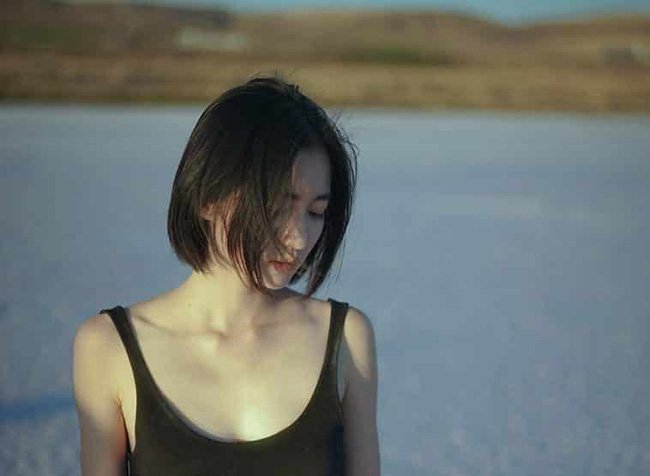 Từ việc lộ clip sex của 1 hotgirl, câu hỏi đặt ra cho các bà vợ: Phải làm gì nếu chồng vẫn lưu giữ kỉ niệm với người yêu cũ?