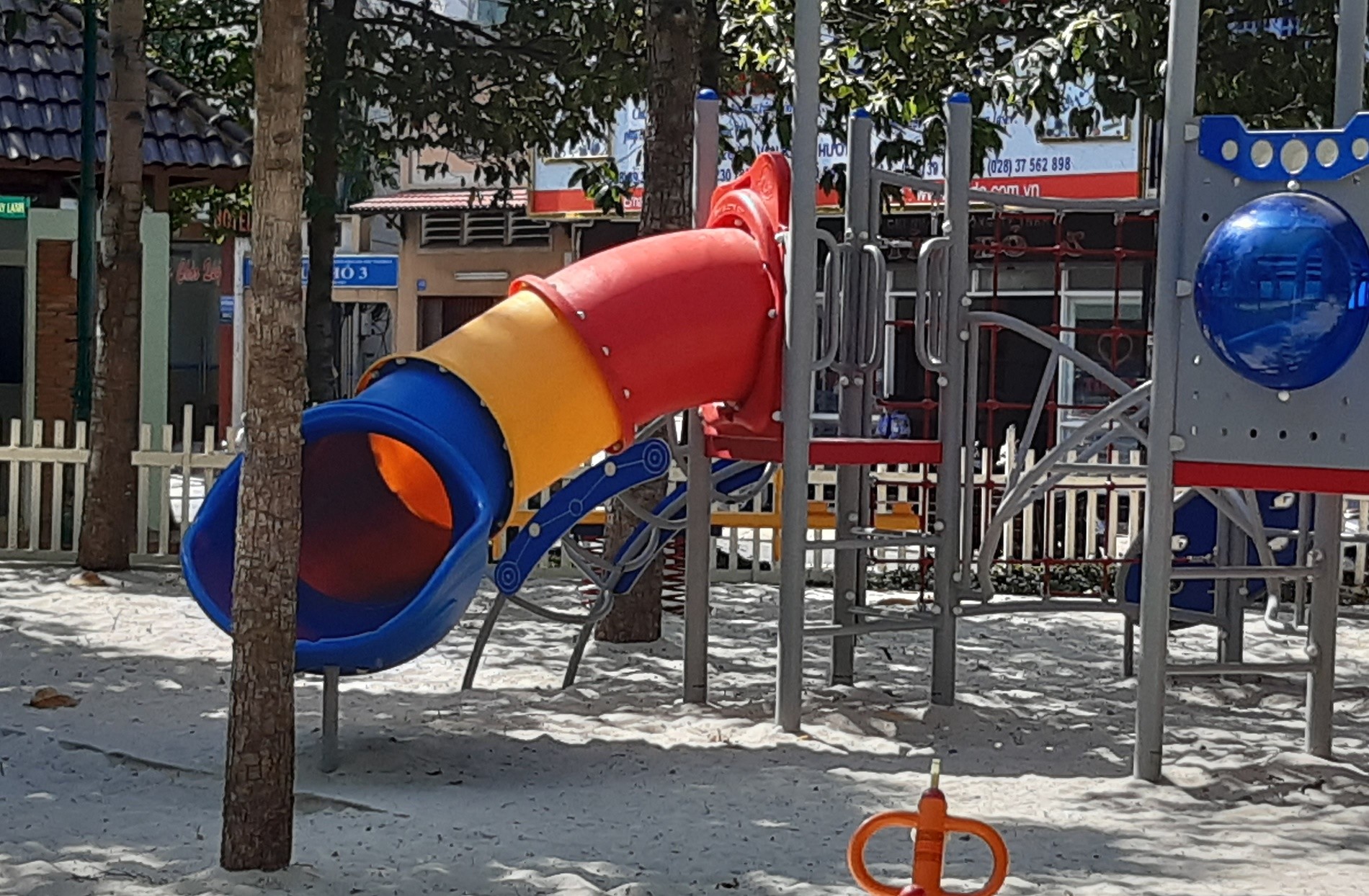 Vụ hiếp dâm bé gái ở công viên: Thông tin không ngờ về nghi phạm