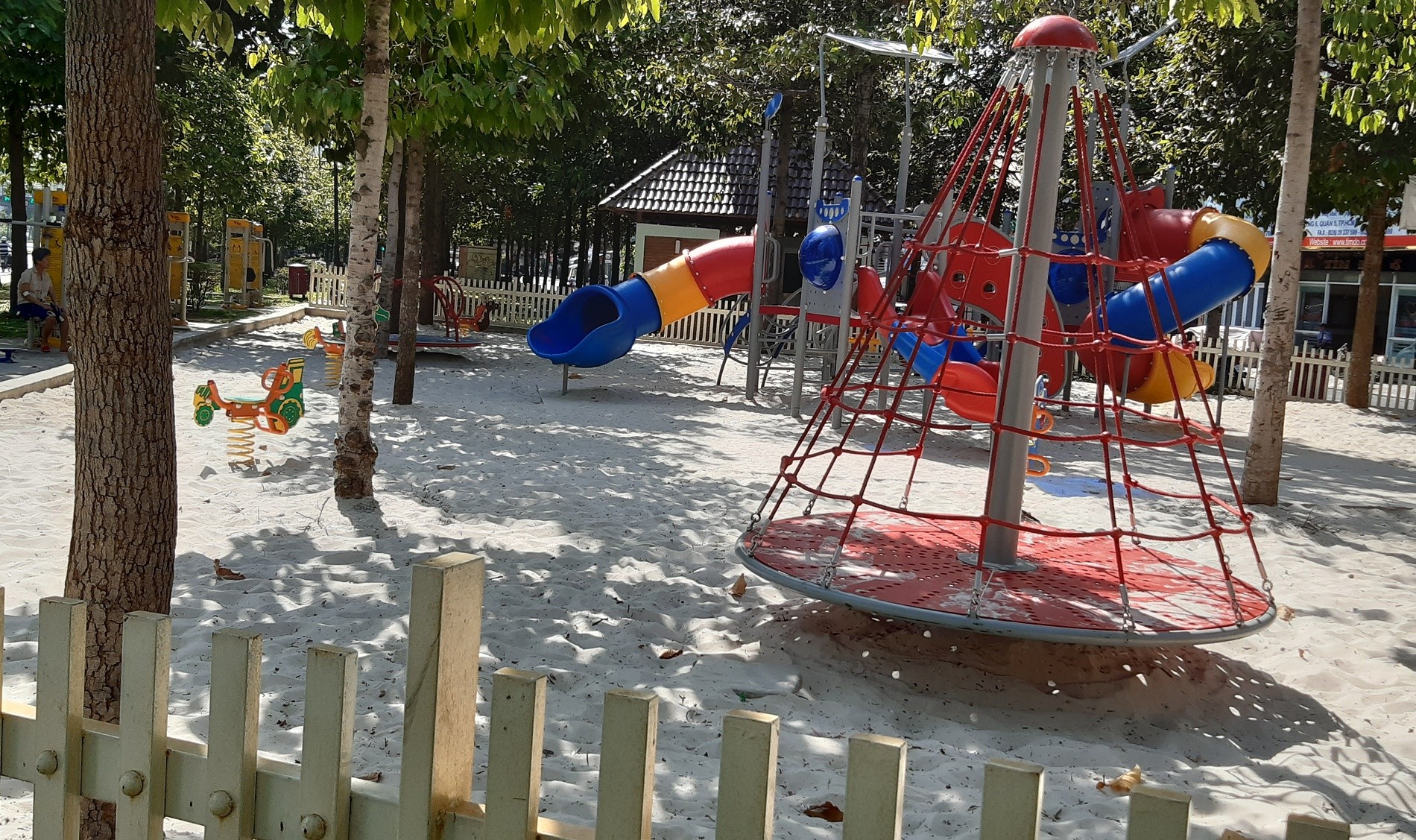 Vụ hiếp dâm bé gái ở công viên: Thông tin không ngờ về nghi phạm