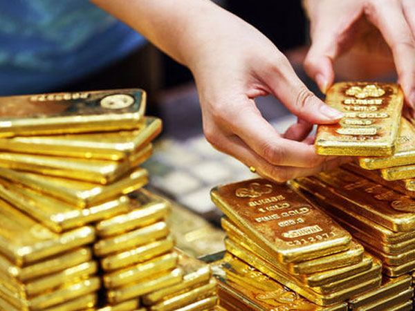 Giá vàng hôm nay 14/4: Kết thúc tuần nhiều kỷ lục