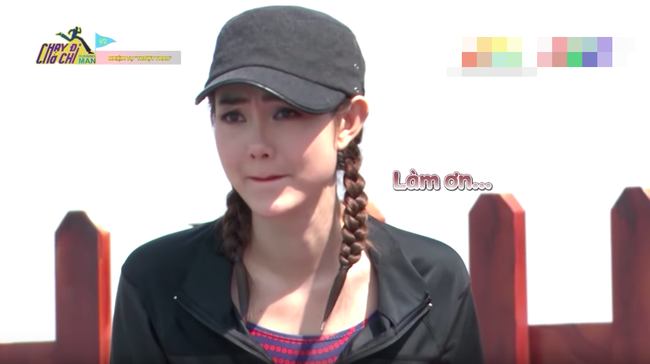 Không chỉ lộn nhào ở sàn catwalk đâu, Minh Hằng cũng vừa có cú phi người kinh điển tại Running Man Không chỉ lộn nhào ở sàn catwalk đâu, Minh Hằng cũng vừa có cú phi người kinh điển tại Running Man