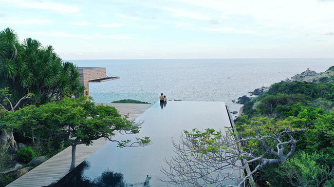 Hết khoe ảnh cưới, Đàm Thu Trang cùng Cường Đô La lại đưa nhau đi trốn cực lãng mạn ngày nghỉ lễ