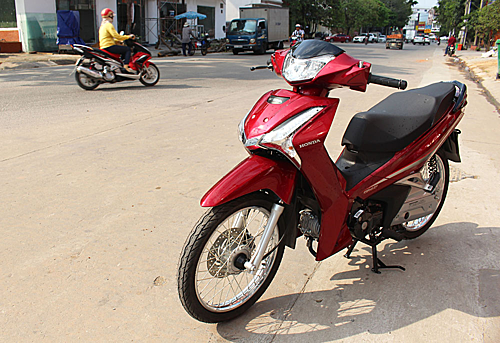 Honda Wave 125i nhập Thái Lan giá 61 triệu tại Việt Nam Honda Wave 125i nhập Thái Lan giá 61 triệu tại Việt Nam