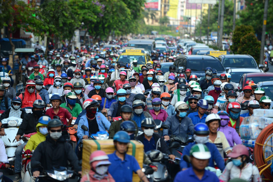 Sài Gòn kẹt xe tứ bề, dân ngao ngán cực đỉnh