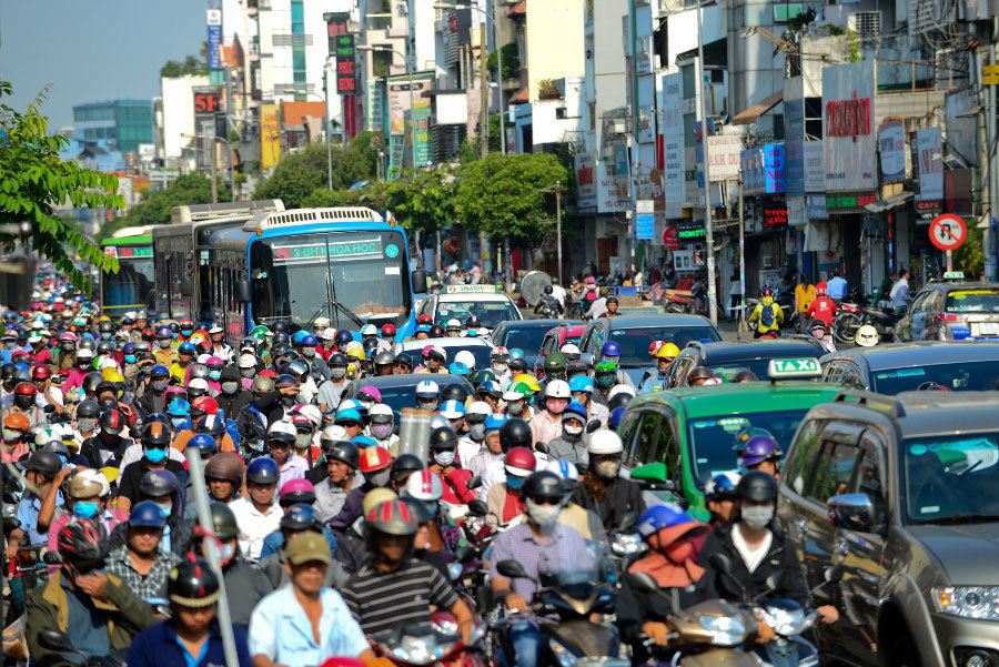 Sài Gòn kẹt xe tứ bề, dân ngao ngán cực đỉnh