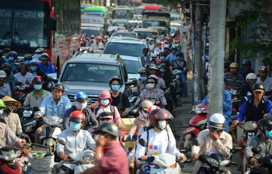 Sài Gòn kẹt xe tứ bề, dân ngao ngán cực đỉnh
