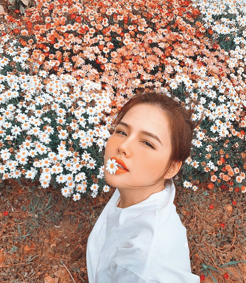 Đường cong nóng bỏng của nữ diễn viên Yêu thì ghét thôi