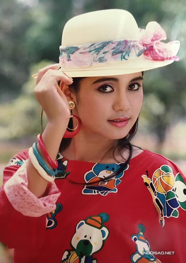 Vua ảnh lịch tiết lộ ảnh Việt Trinh thập niên 90