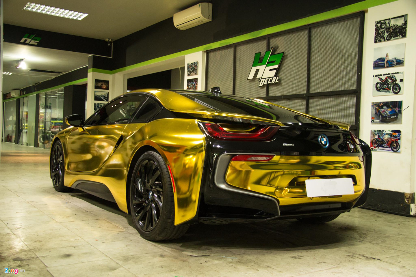 Ngắm BMW i8 mạ vàng của dân chơi Sài Gòn
