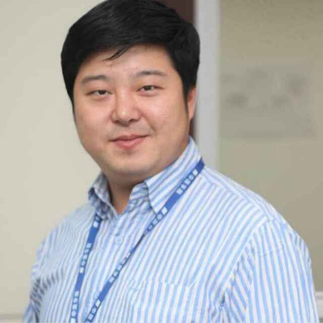 Trung Quốc: Vợ quan chức tố chồng có 60 người tình