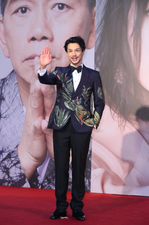 Lễ trao giải Kim Tượng: Song Hye Kyo bị chê hơi dừ, Hồ Định Hân ra sức chặt chém dàn mỹ nhân khoe body hết cỡ