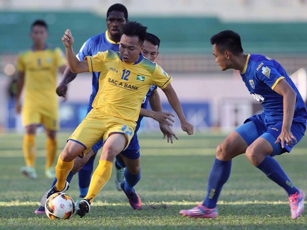 Chơi thiếu người hơn 80 phút, SLNA vẫn xuất sắc đánh bại Thanh Hóa trong trận Derby Bắc Trung Bộ