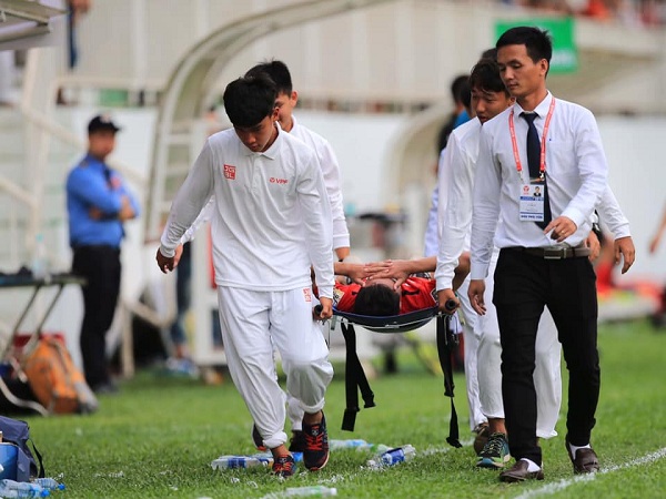 Chấn thương mắt của Triệu Việt Hưng khiến HAGL lo lắng
