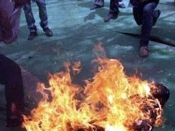 Bắt gã con rể tạt xăng vào cha mẹ vợ rồi châm lửa đốt ở Sài Gòn