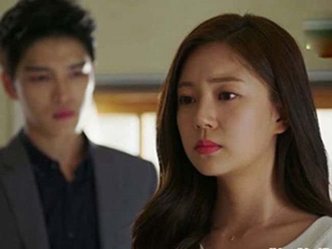 Phát hiện chồng có đến 2 bồ nhí ở ngoài, vợ khôn ngoan bắn 1 mũi tên nhưng lại trúng tận 3 cái đích