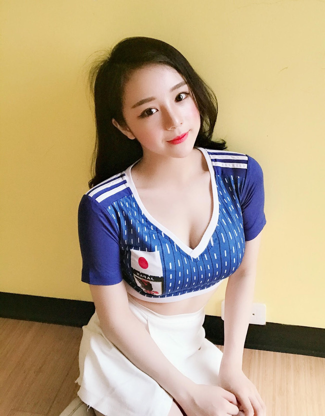 Sau một năm, dàn hot girl World Cup 2018: Người đang là tâm điểm thị phi, người ở ẩn chẳng mặn mà khoe thân Sau một năm, dàn hot girl World Cup 2018: Người đang là tâm điểm thị phi, người ở ẩn chẳng mặn mà khoe thân