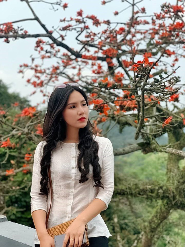 Sau một năm, dàn hot girl World Cup 2018: Người đang là tâm điểm thị phi, người ở ẩn chẳng mặn mà khoe thân Sau một năm, dàn hot girl World Cup 2018: Người đang là tâm điểm thị phi, người ở ẩn chẳng mặn mà khoe thân