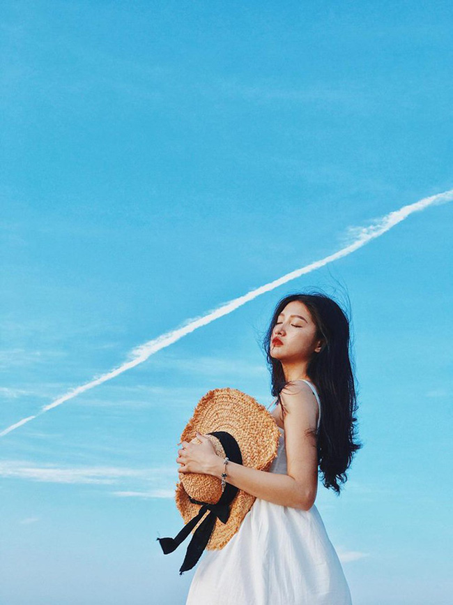 Sau một năm, dàn hot girl World Cup 2018: Người đang là tâm điểm thị phi, người ở ẩn chẳng mặn mà khoe thân Sau một năm, dàn hot girl World Cup 2018: Người đang là tâm điểm thị phi, người ở ẩn chẳng mặn mà khoe thân