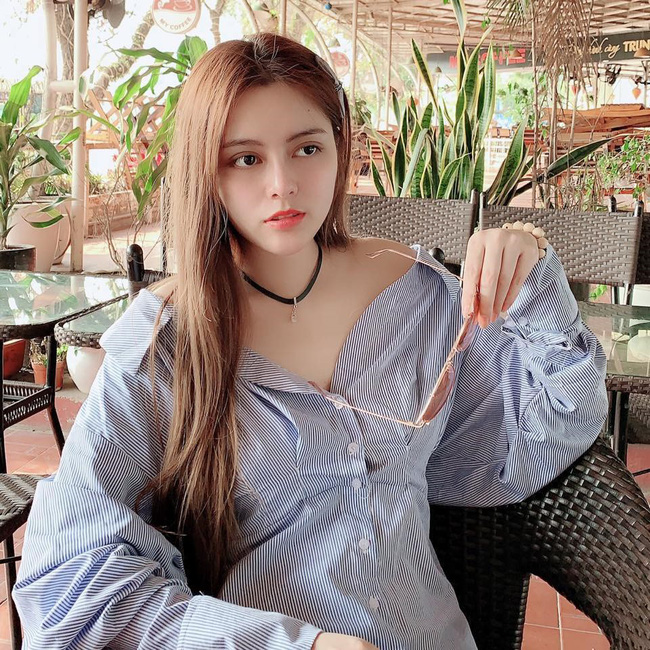 Sau một năm, dàn hot girl World Cup 2018: Người đang là tâm điểm thị phi, người ở ẩn chẳng mặn mà khoe thân Sau một năm, dàn hot girl World Cup 2018: Người đang là tâm điểm thị phi, người ở ẩn chẳng mặn mà khoe thân