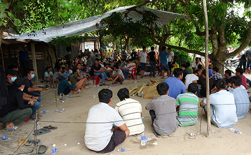 Cảnh sát vây bắt sòng bạc ở khu vực biên giới