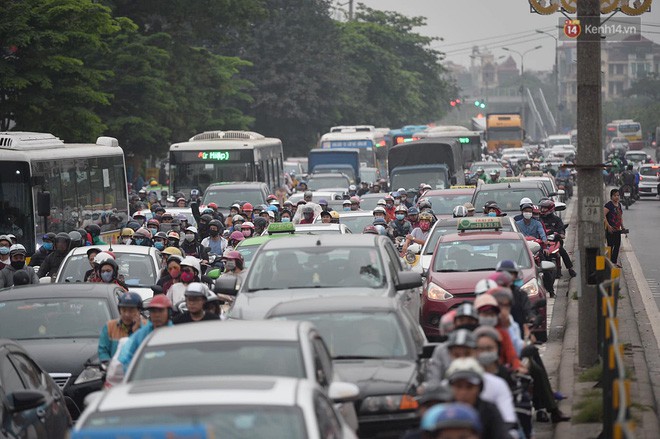 Vành đai 3 ùn tắc dài hàng km, cửa ngõ phía nam Thủ đô chật kín ngày cuối cùng kỳ nghỉ lễ