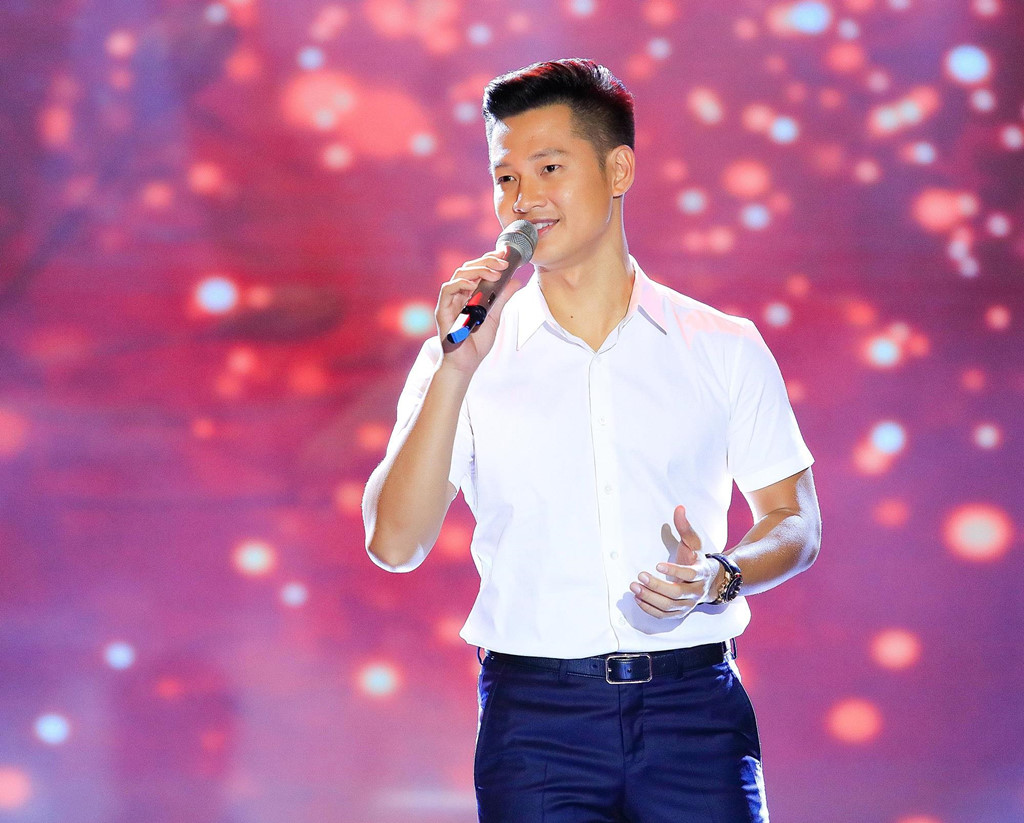 Quỳnh Hương khóc trong vòng tay khán giả, chia tay Thay lời muốn nói