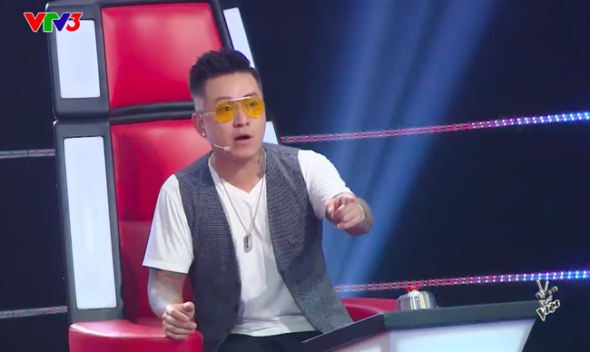 Tuấn Hưng mắng thí sinh The Voice trên sóng truyền hình: Không được lấy lý do bệnh để nói chuyện! Tuấn Hưng mắng thí sinh The Voice trên sóng truyền hình: Không được lấy lý do bệnh để nói chuyện!