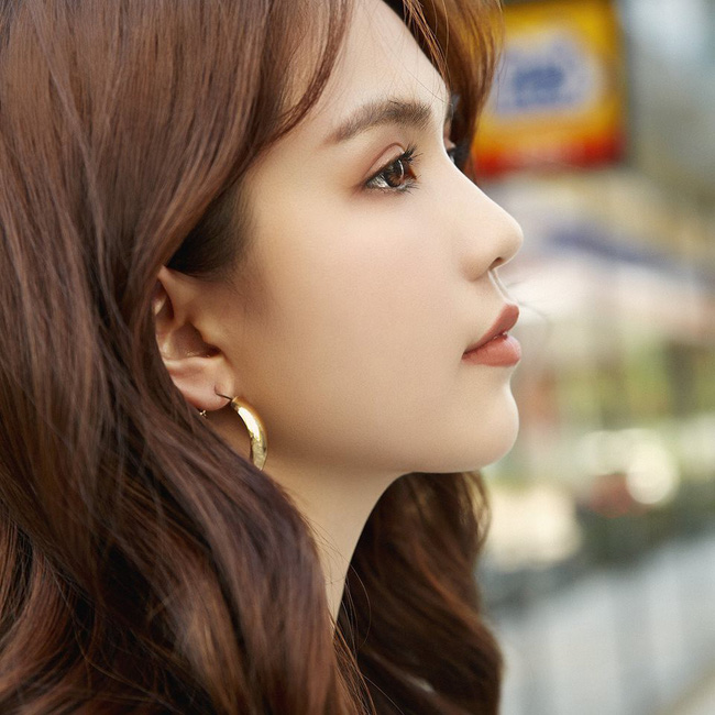 Đang hạnh phúc với mối quan hệ mới, Ngọc Trinh bất ngờ tâm sự lạ: Tôi muốn yêu người nào đó thật bình thường không sóng gió