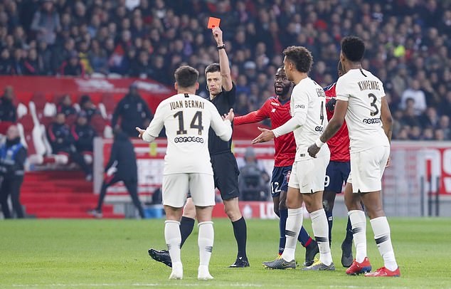 Thua sốc Lille, PSG một lần nữa không thể sớm vô địch Ligue 1