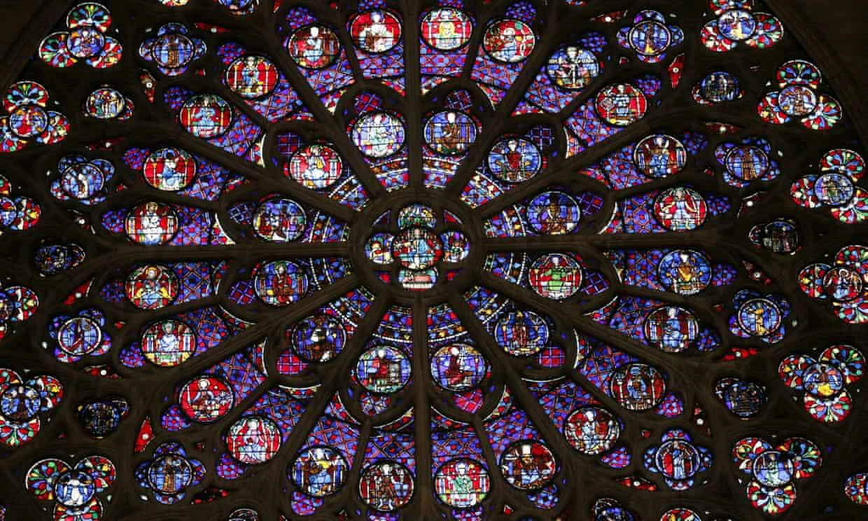 Mão gai, Đinh Thánh và những báu vật vô giá của Nhà thờ Đức Bà Paris